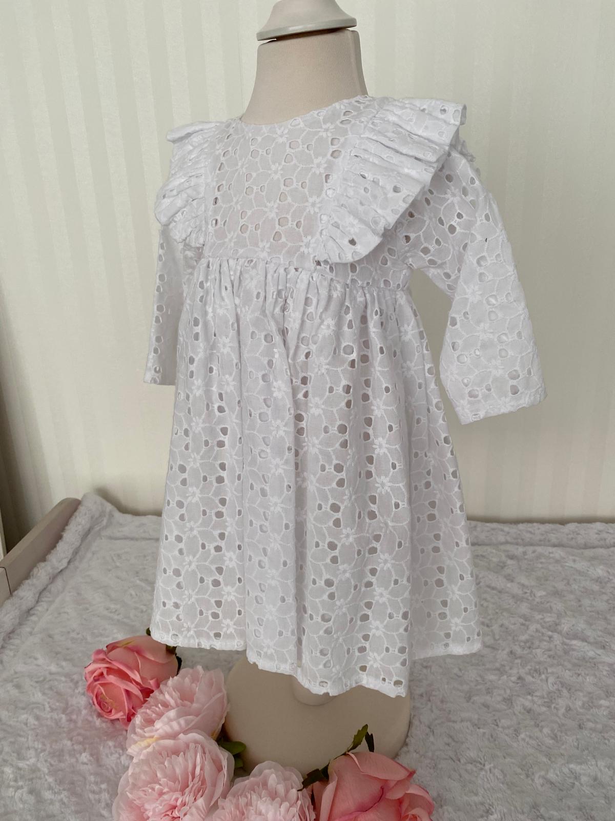 Babykleid aus Spitze Gr. 68