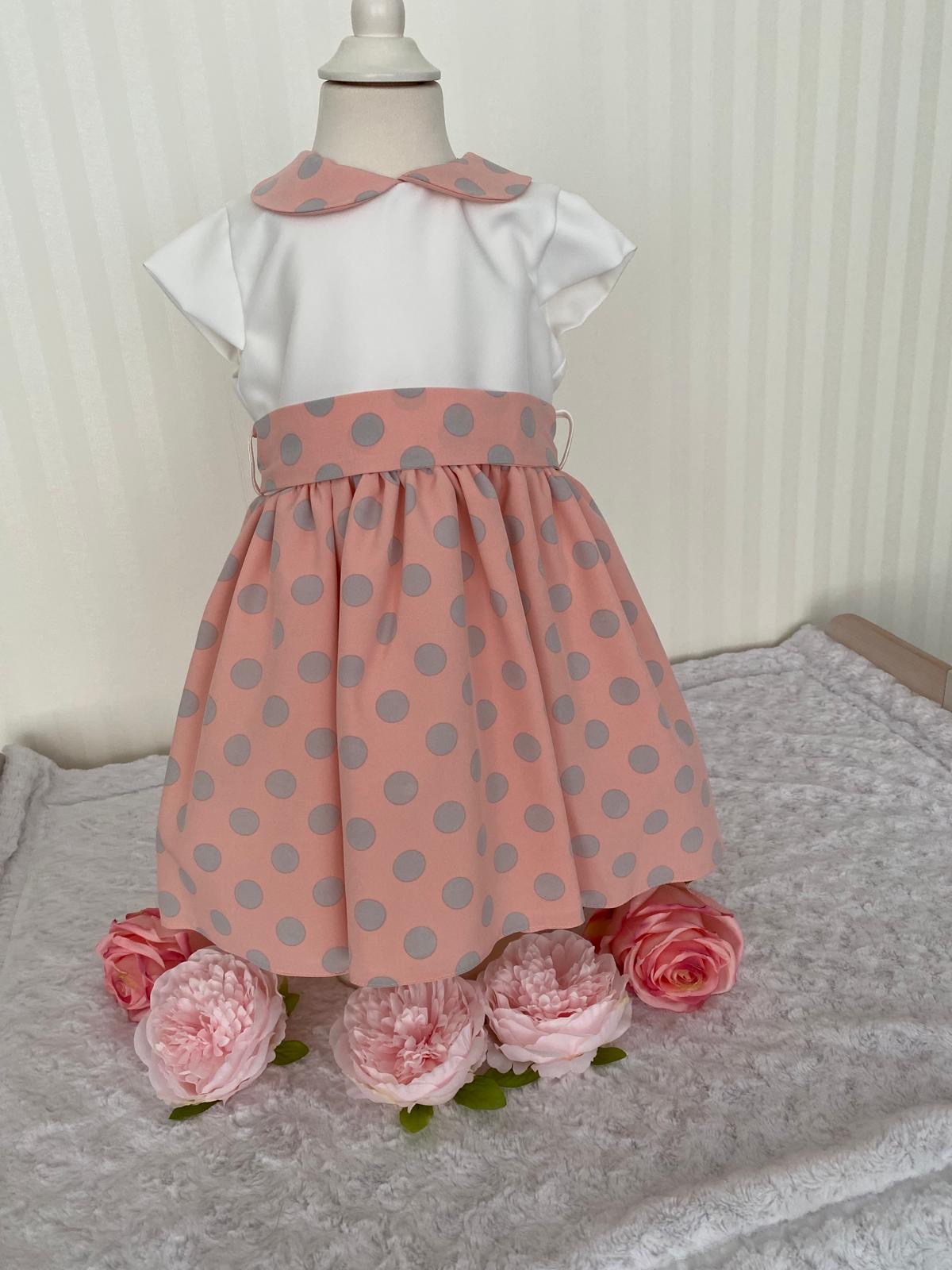 Hübsches sommerliches Kleid Gr. 86