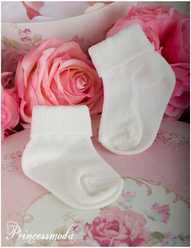 Nr. 6 Babysocken für Jungs oder Mädchen in Creme